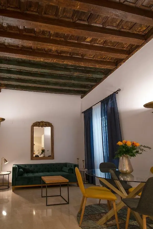 San Jeronimo 17 Suites Granada Apartment