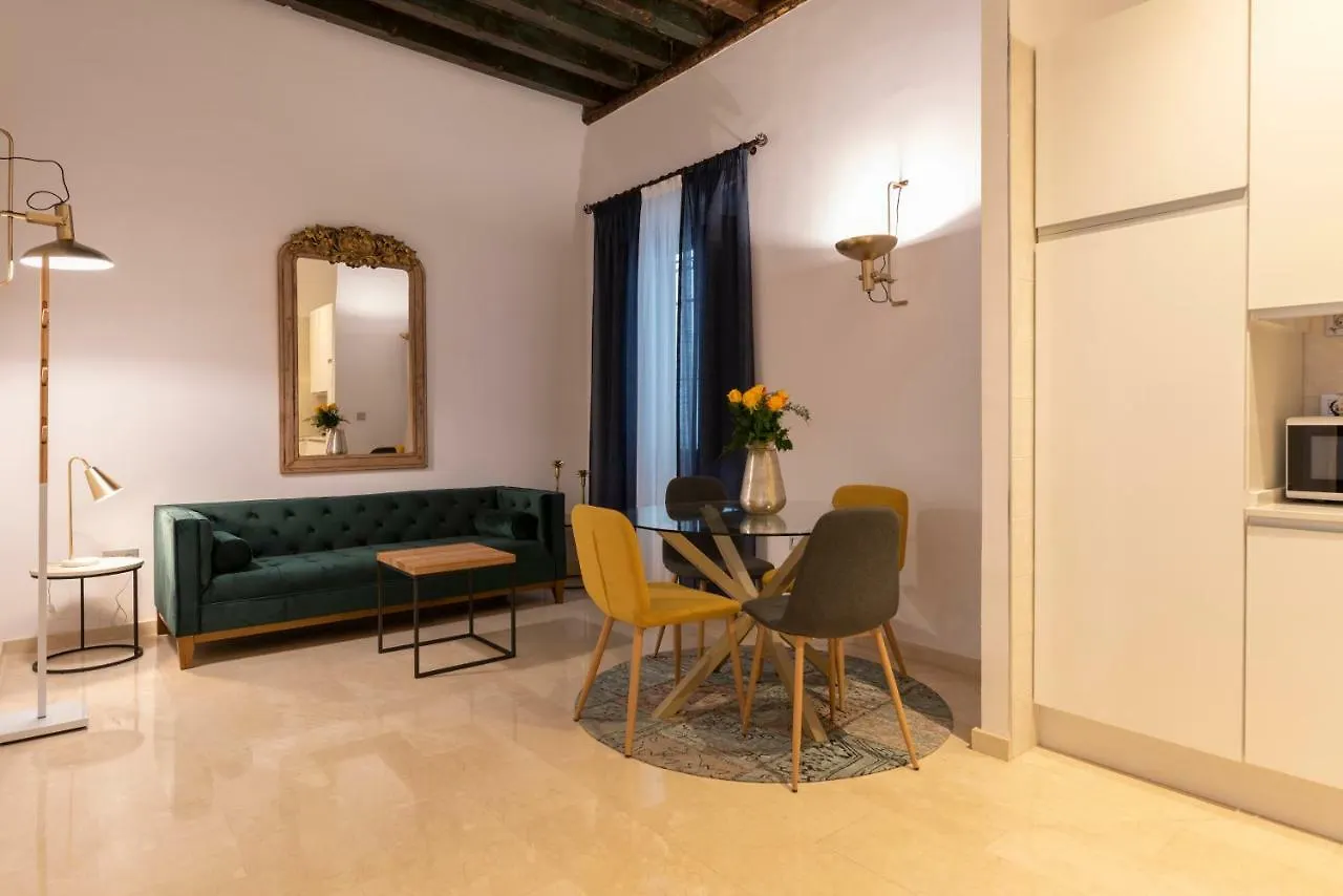 San Jeronimo 17 Suites غرناطة شقة